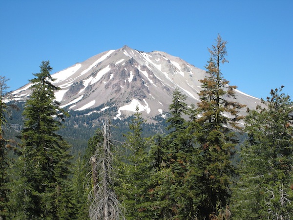 Two Summits Hiking Weekend in Lassen Volcanic National Park (Lassen ...